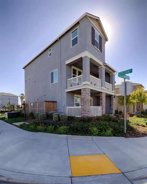 4057 Southampton Street West Sacramento CA 95691