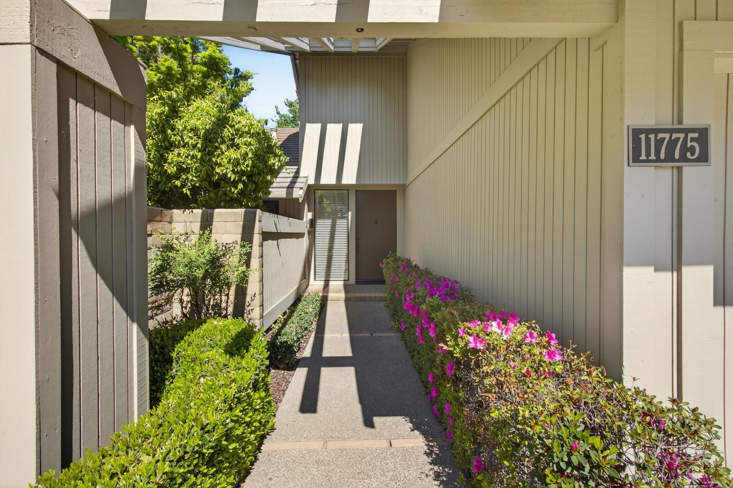 11775 Beaver Bar Court