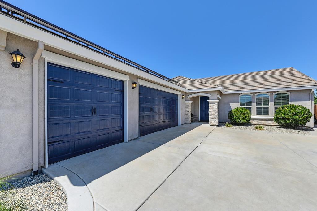 1423 High Noon Drive