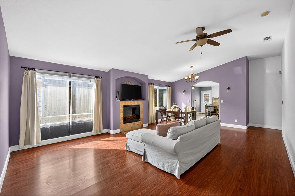 115 Arcade Boulevard