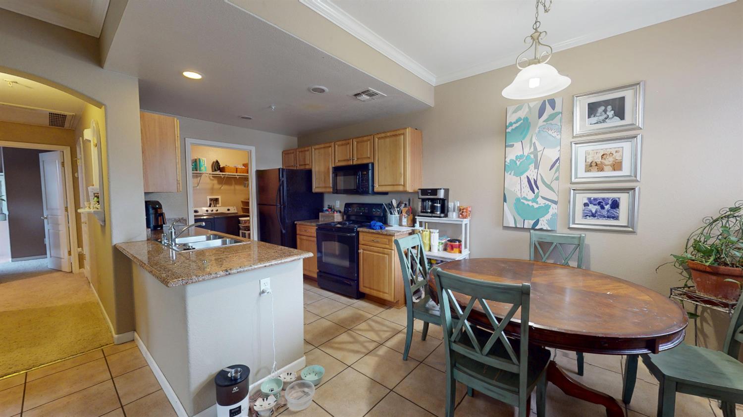 1360 Shady Lane 1021