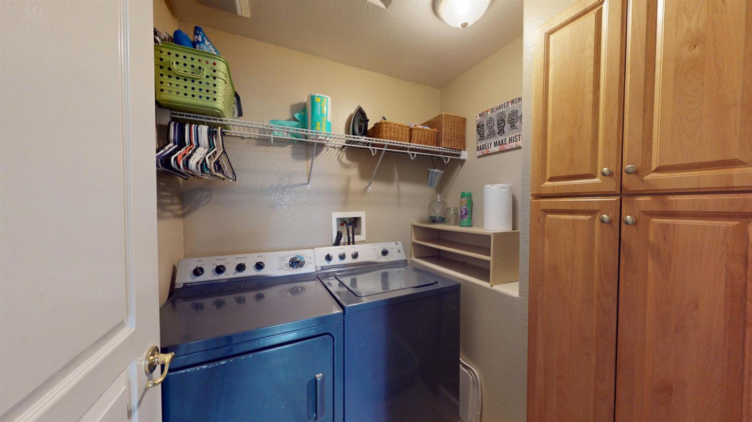 1360 Shady Lane 1021