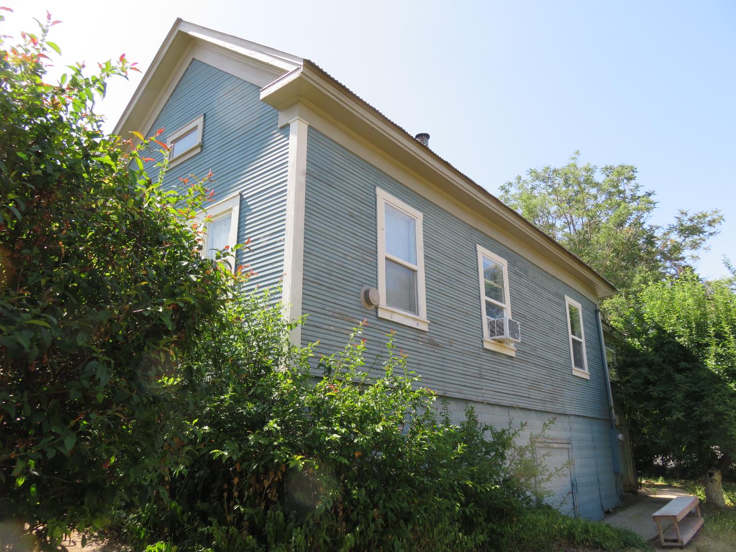 23 W Saint Charles Street