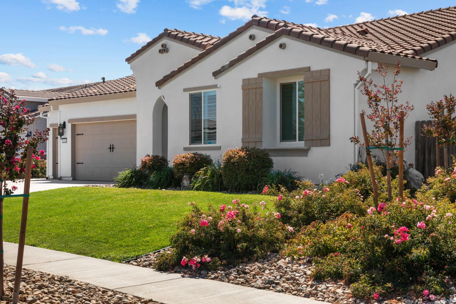 1048 Thunder Ranch Way