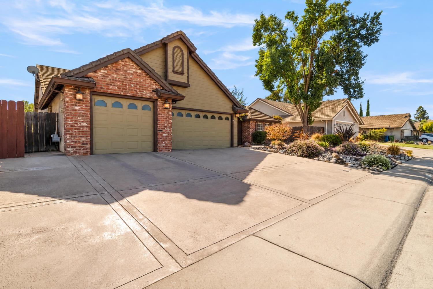 930 Chisholm Trail