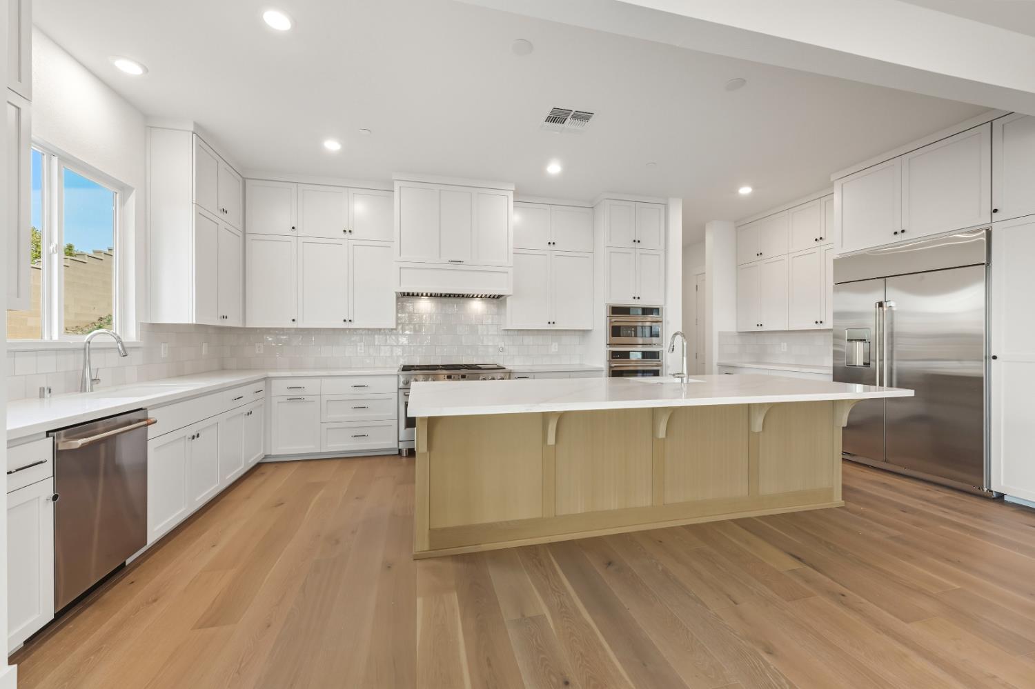 3027 Blackpoint Court