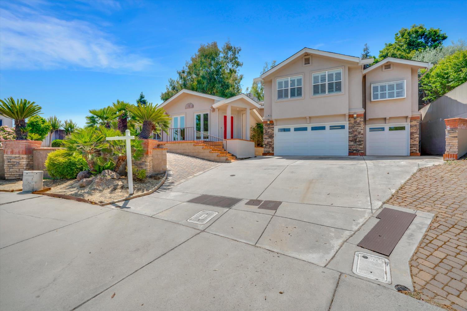 494 Bevanda Court
