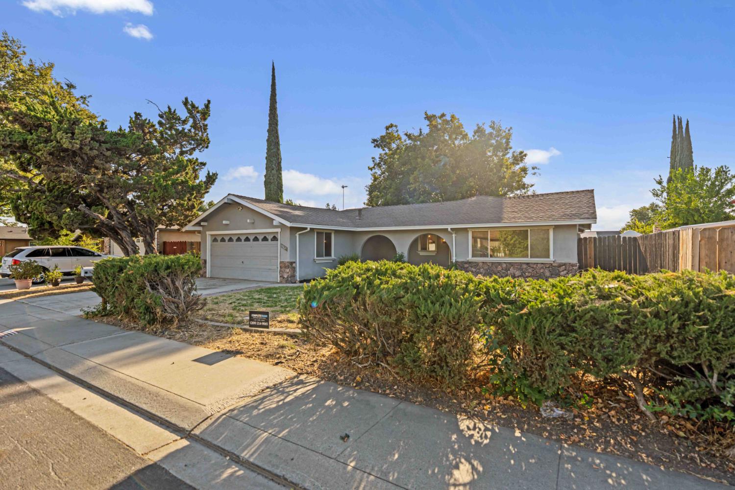1901 Milpas Lane