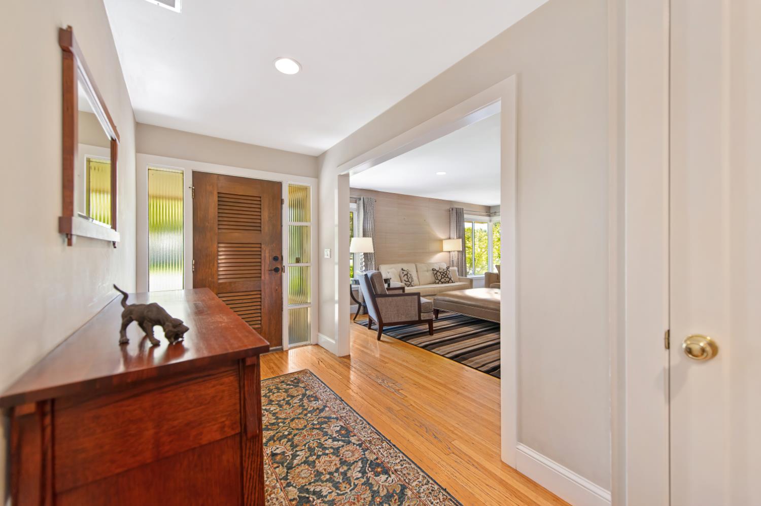 4045 Esperanza Drive
