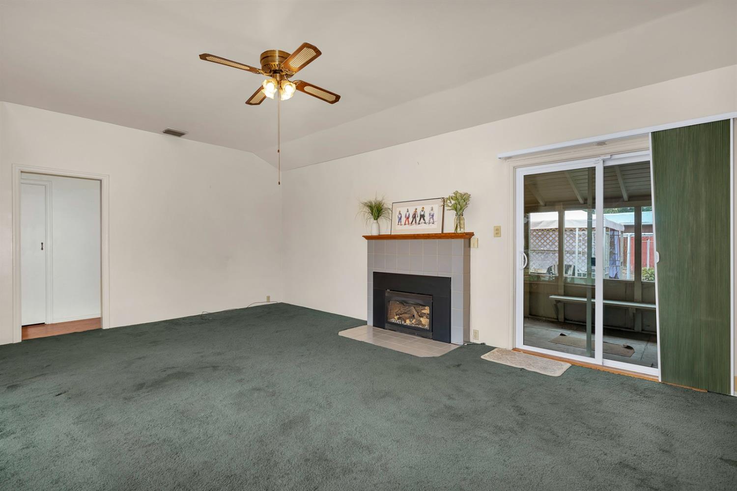 Los Banos, California 93635, United States, 3 Bedrooms Bedrooms, ,2 BathroomsBathrooms,Residential,Active,29790