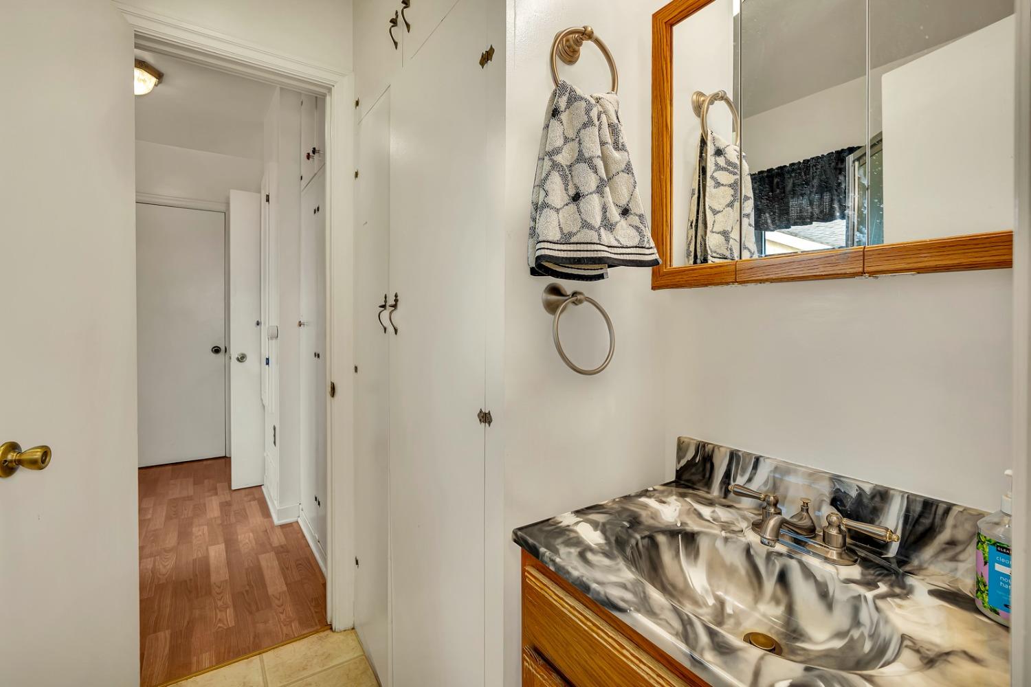 Los Banos, California 93635, United States, 3 Bedrooms Bedrooms, ,2 BathroomsBathrooms,Residential,Active,29790