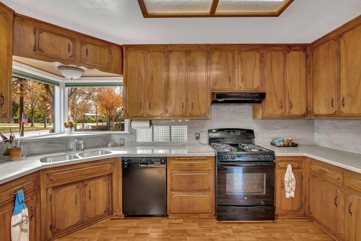 Los Banos, California 93635, United States, 3 Bedrooms Bedrooms, ,2 BathroomsBathrooms,Residential,Active,29790