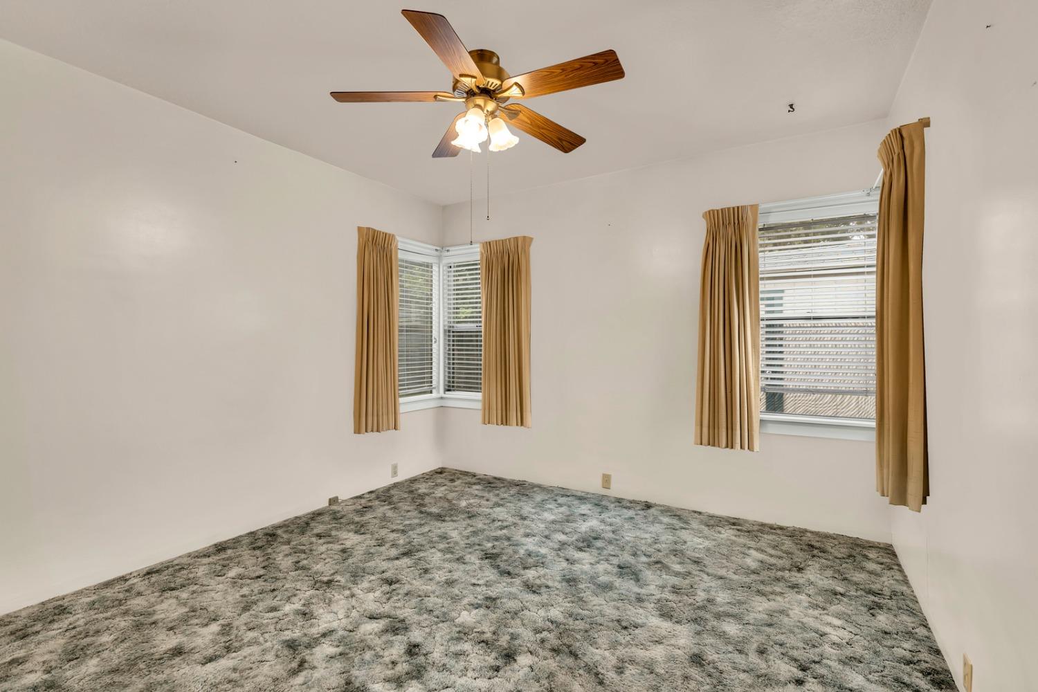 Los Banos, California 93635, United States, 3 Bedrooms Bedrooms, ,2 BathroomsBathrooms,Residential,Active,29790