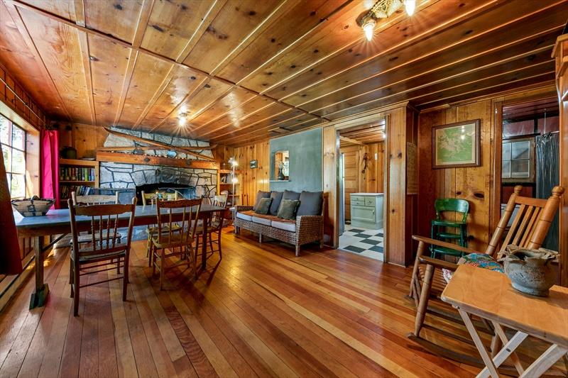 38 Sayles Flat