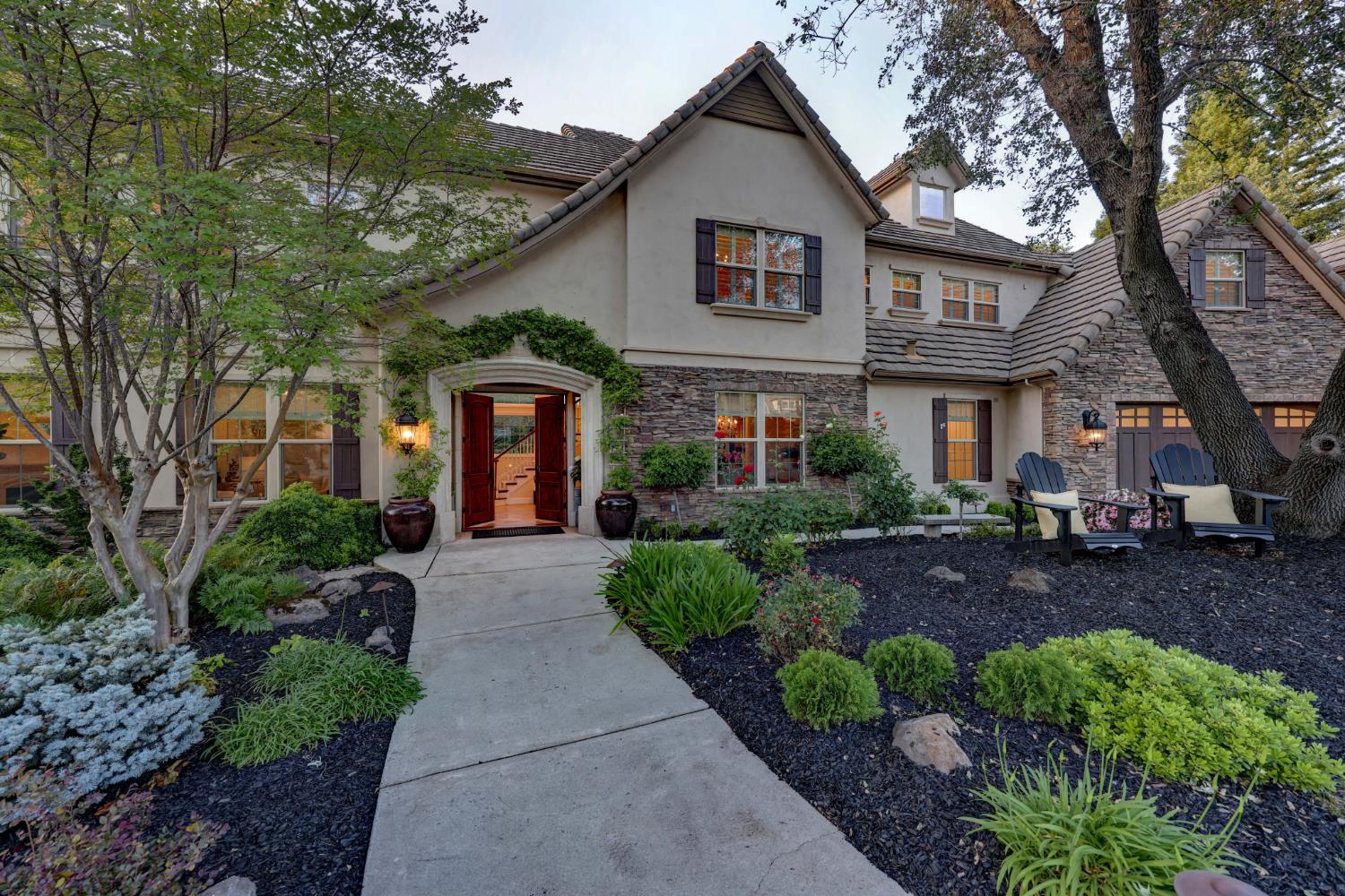 9860 Granite View Lane