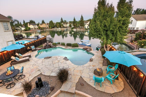 22 WINDCATCHER CT, SACRAMENTO, CA 95834 - Image 8d057eec2f4b6b2201eb76410ef59b44/1080176219