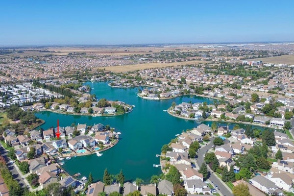 22 WINDCATCHER CT, SACRAMENTO, CA 95834 - Image 8d057eec2f4b6b2201eb76410ef59b44/1292610380