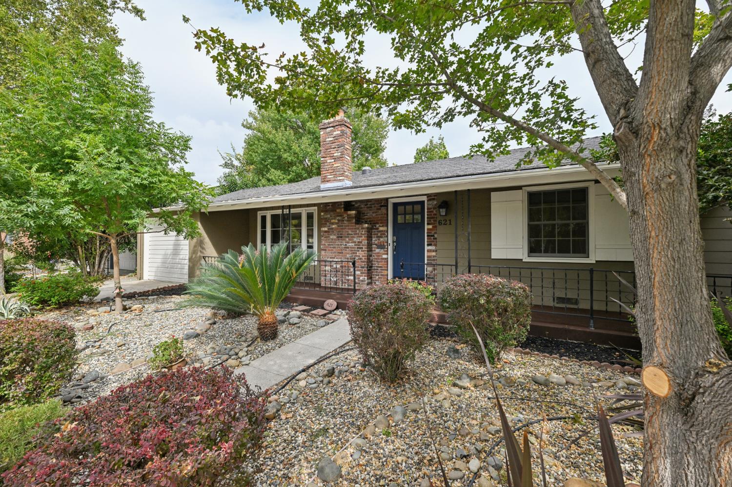 621 Jones Way
