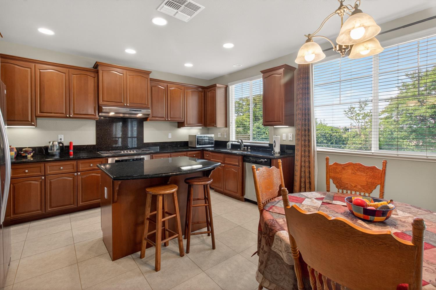 829 Hildebrand Circle