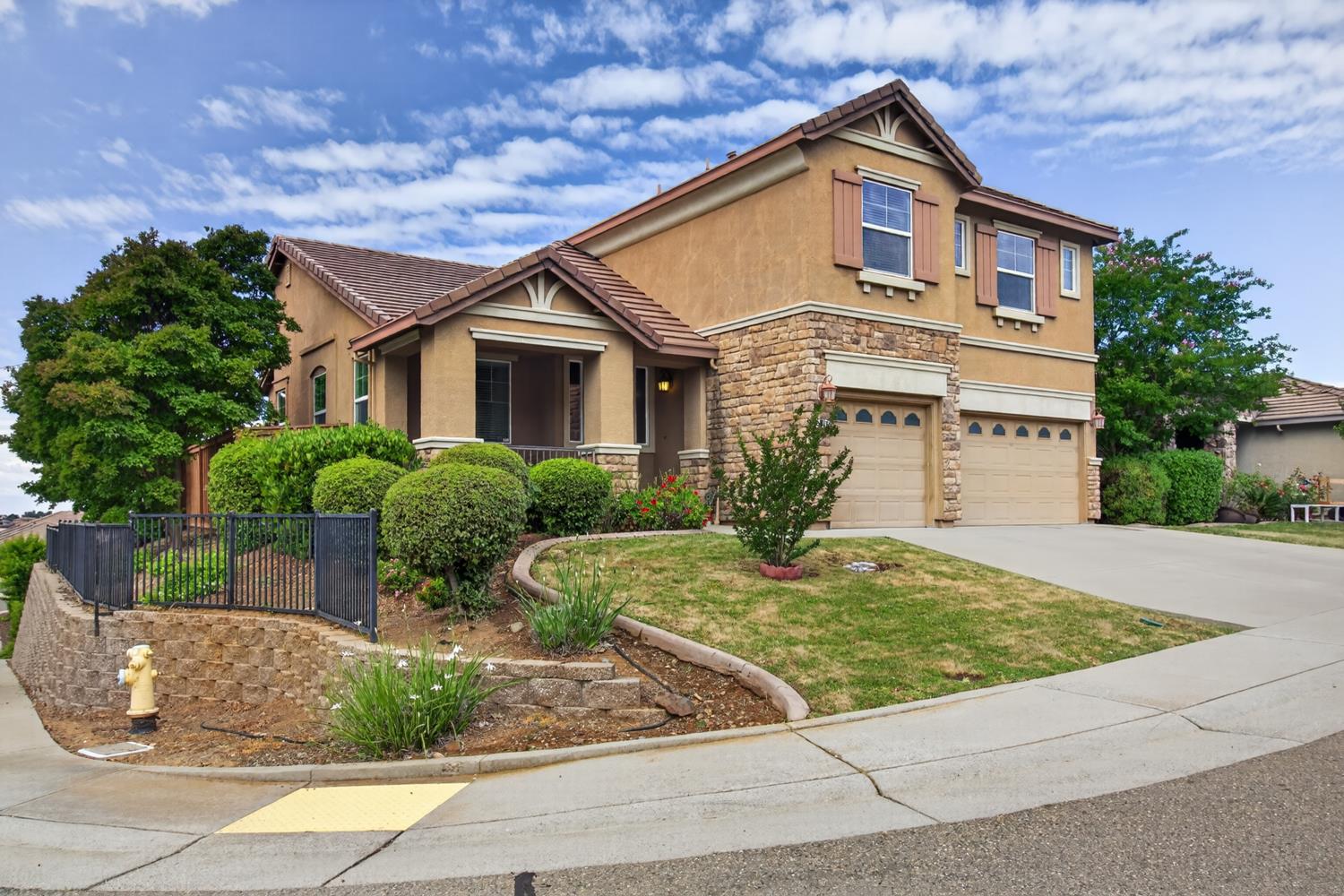 829 Hildebrand Circle