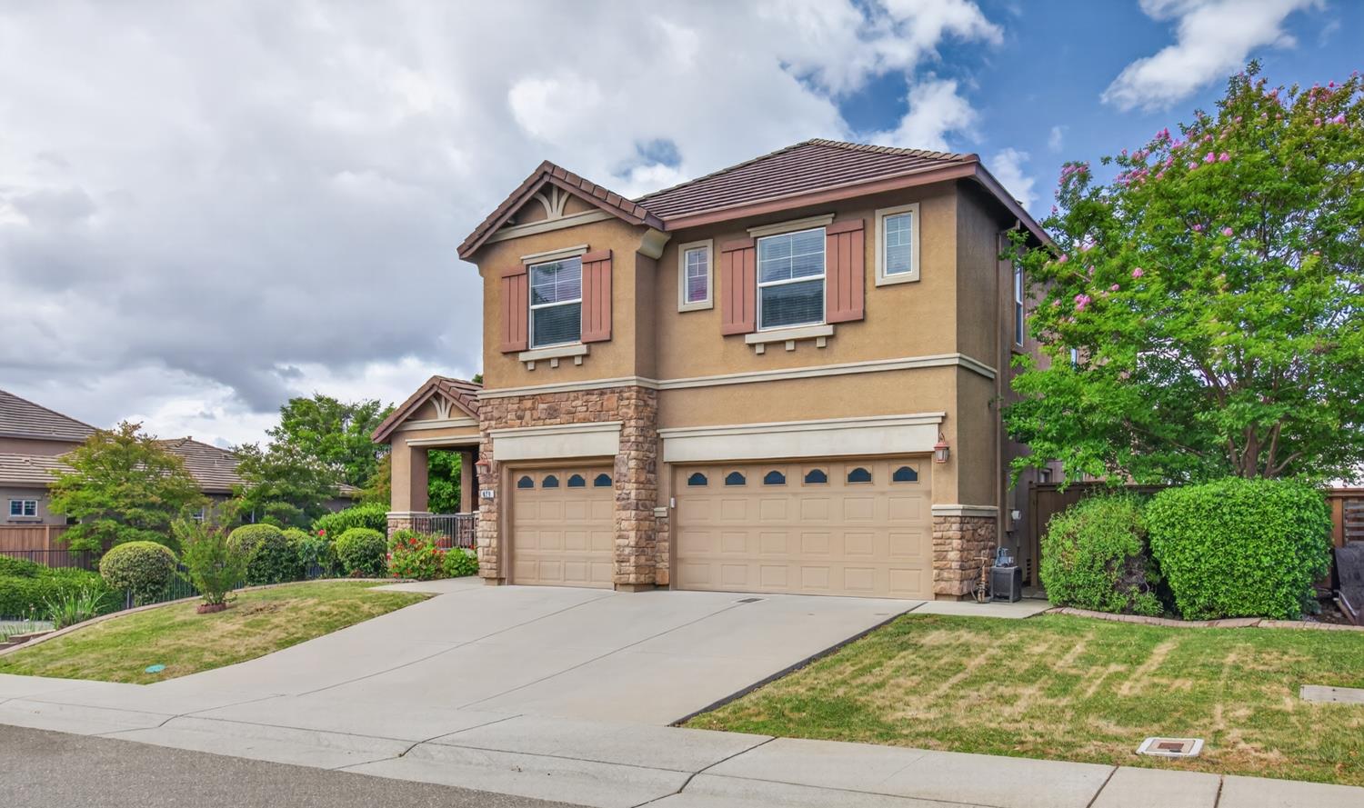 829 Hildebrand Circle