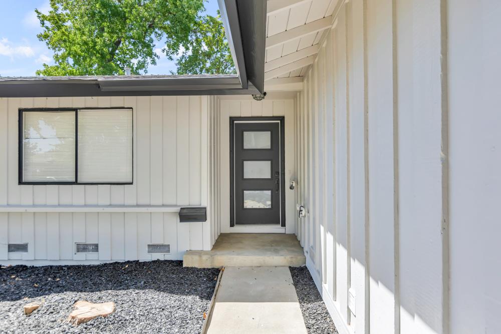 2129 Danbury Way