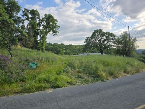 MLS: 225048501