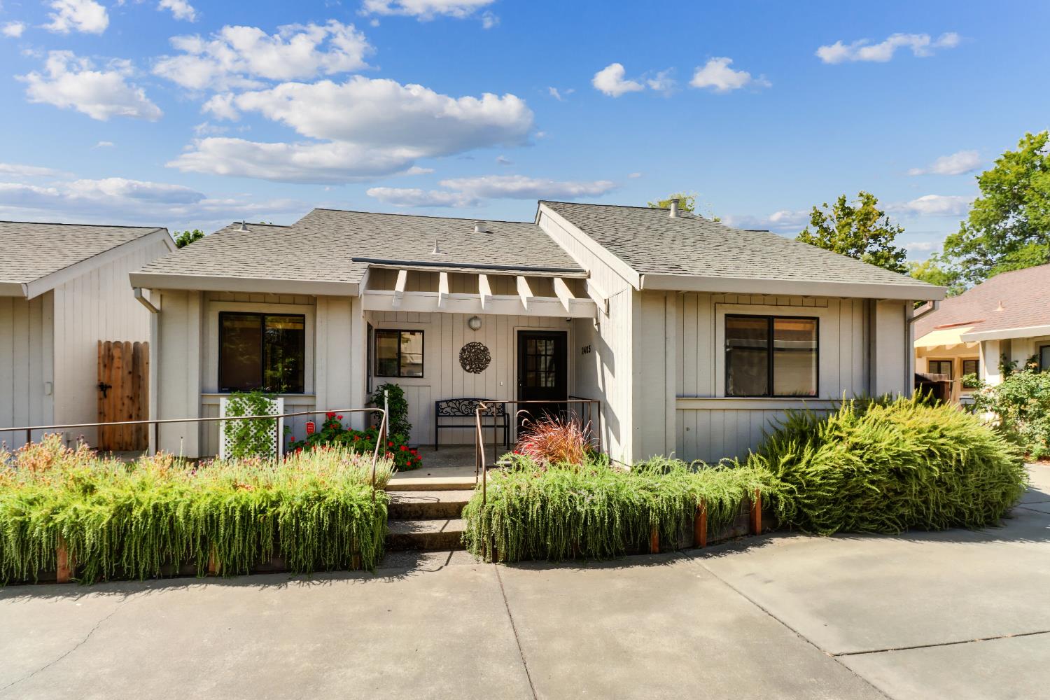 2405 Sparrow Court