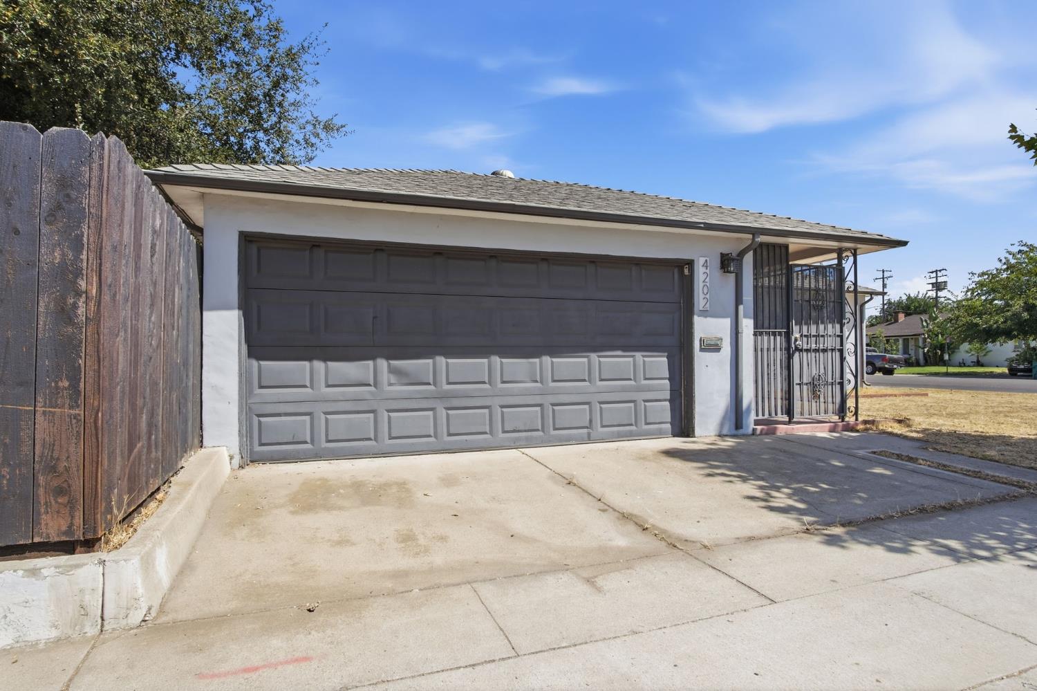 4202 N El Dorado Street - Photo 3
