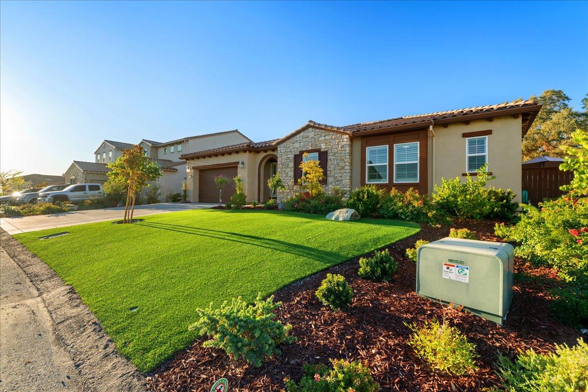 1009 Trapani Lane