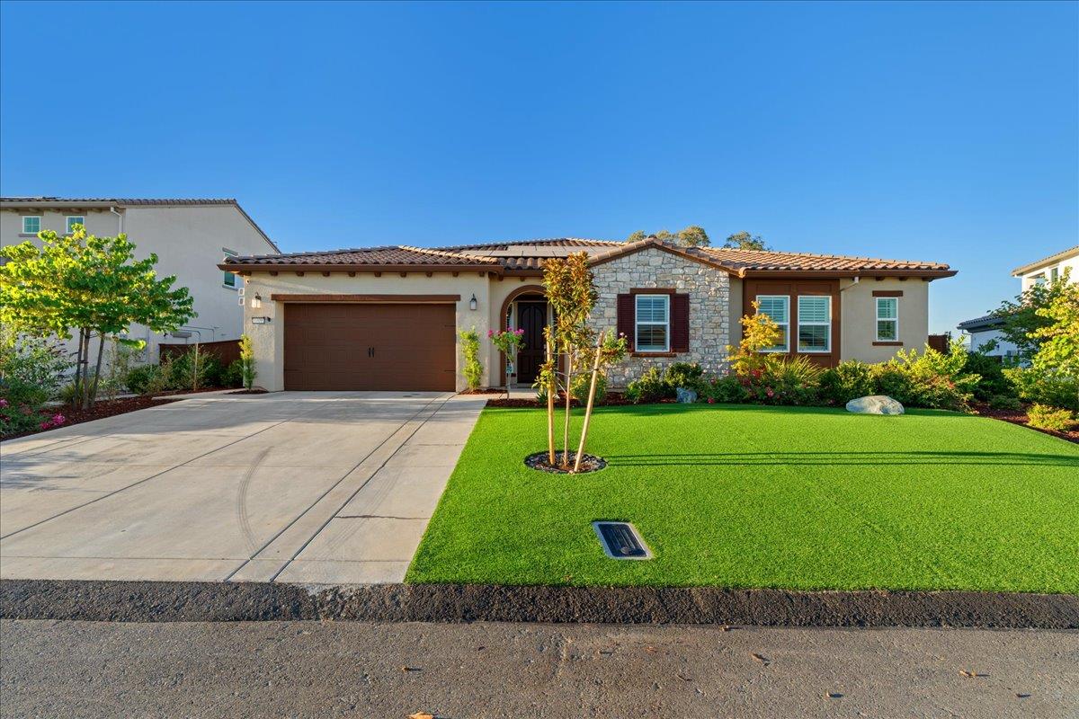 1009 Trapani Lane