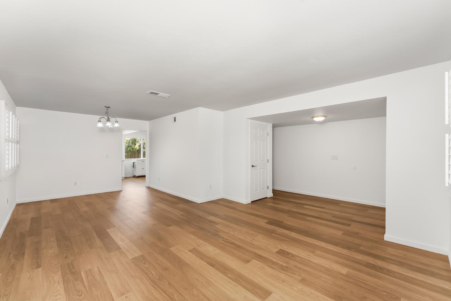 8376 Berman Walk Way