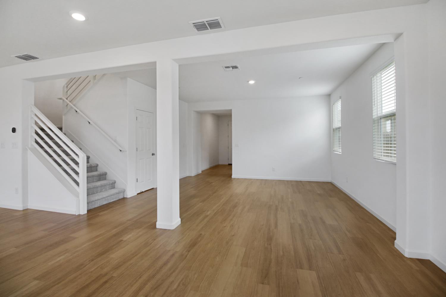 4562 Spring Harvest Drive