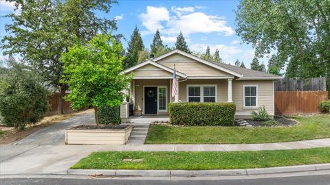 792 Jacob Way Oakdale CA 95361