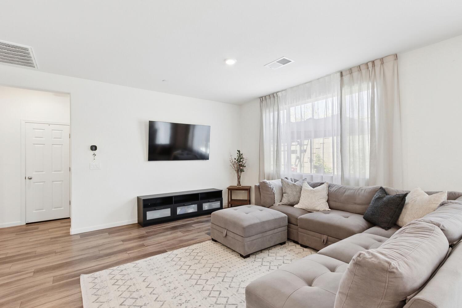 4590 Spring Harvest Drive