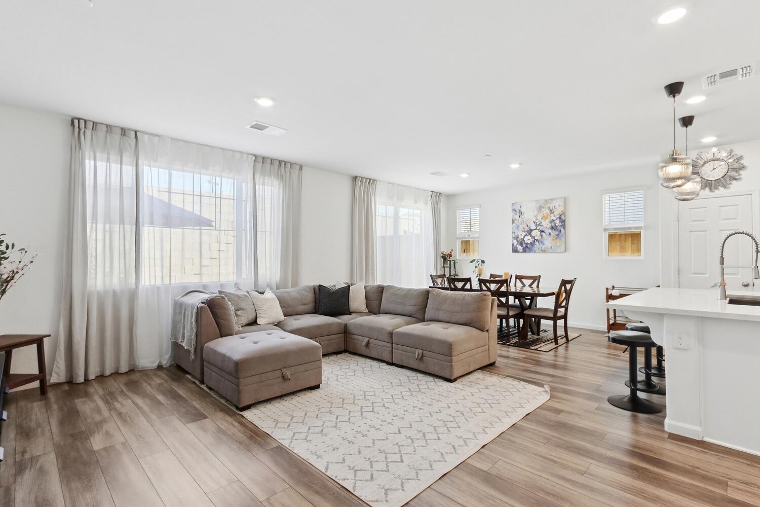 4590 Spring Harvest Drive