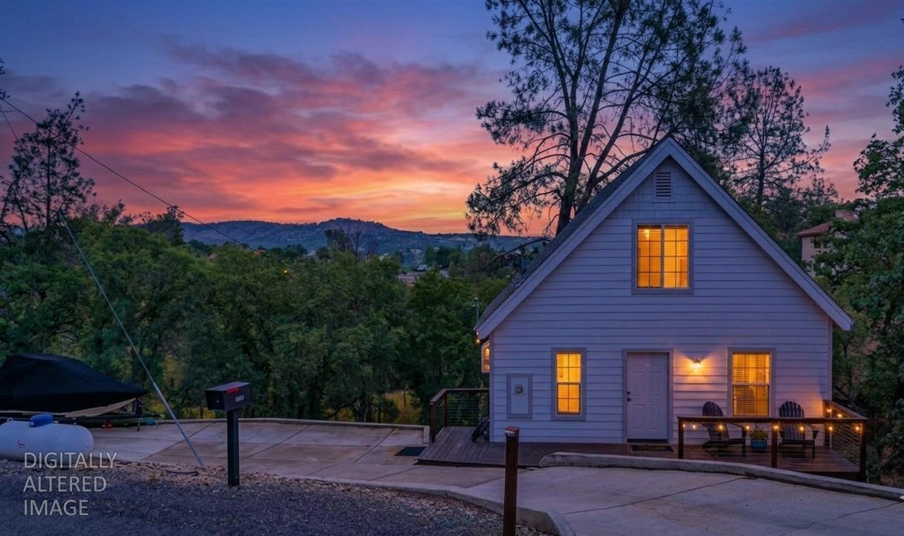 4589 Tomahawk Trail