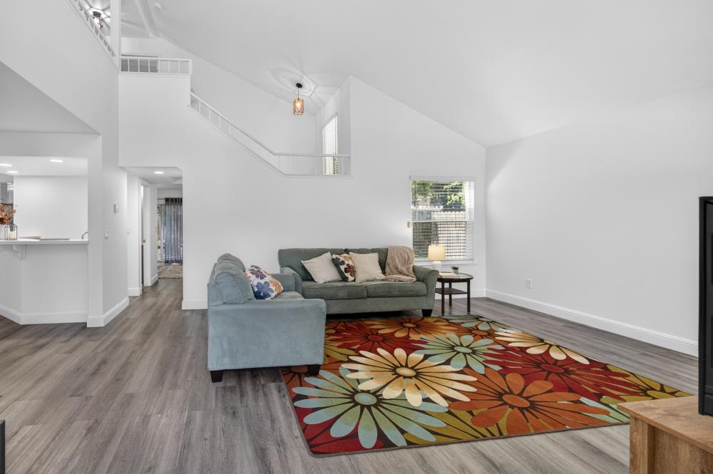 9286 Laguna Green Court