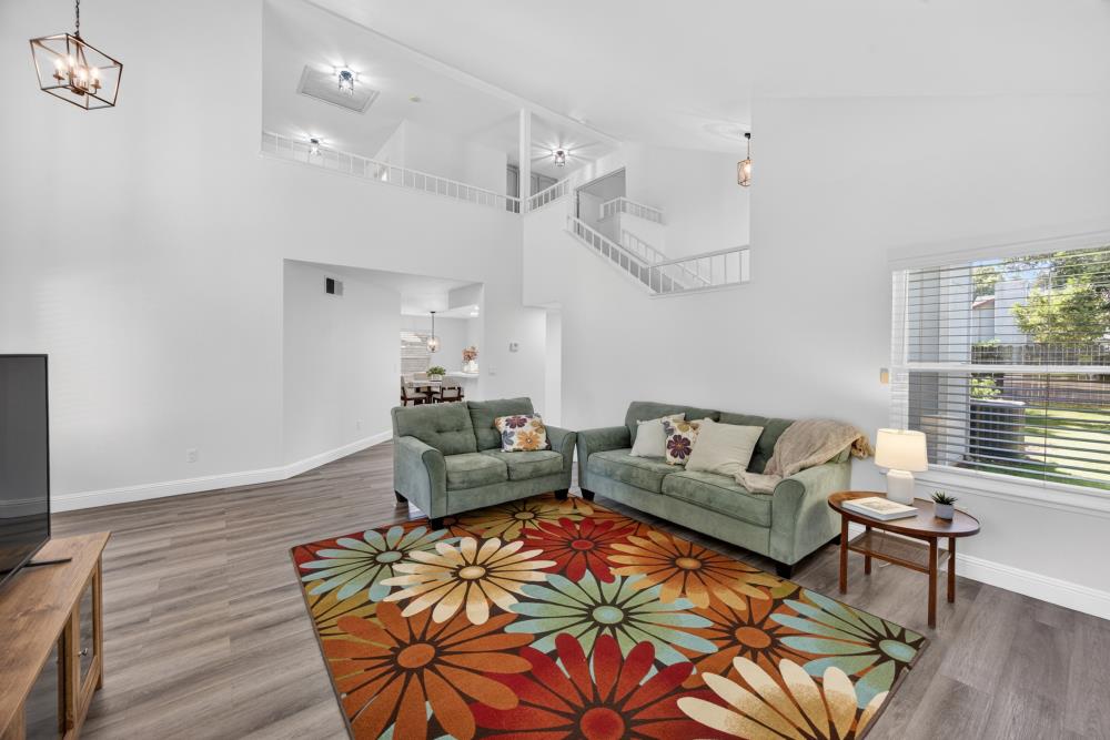 9286 Laguna Green Court