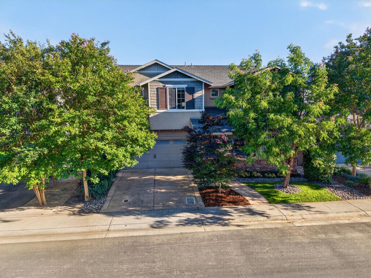 4544 Blue Oak Place