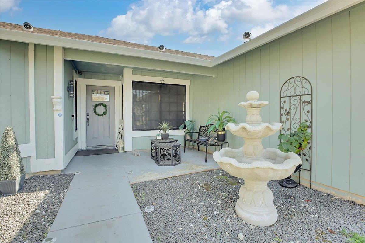 8346 Floxtree Court
