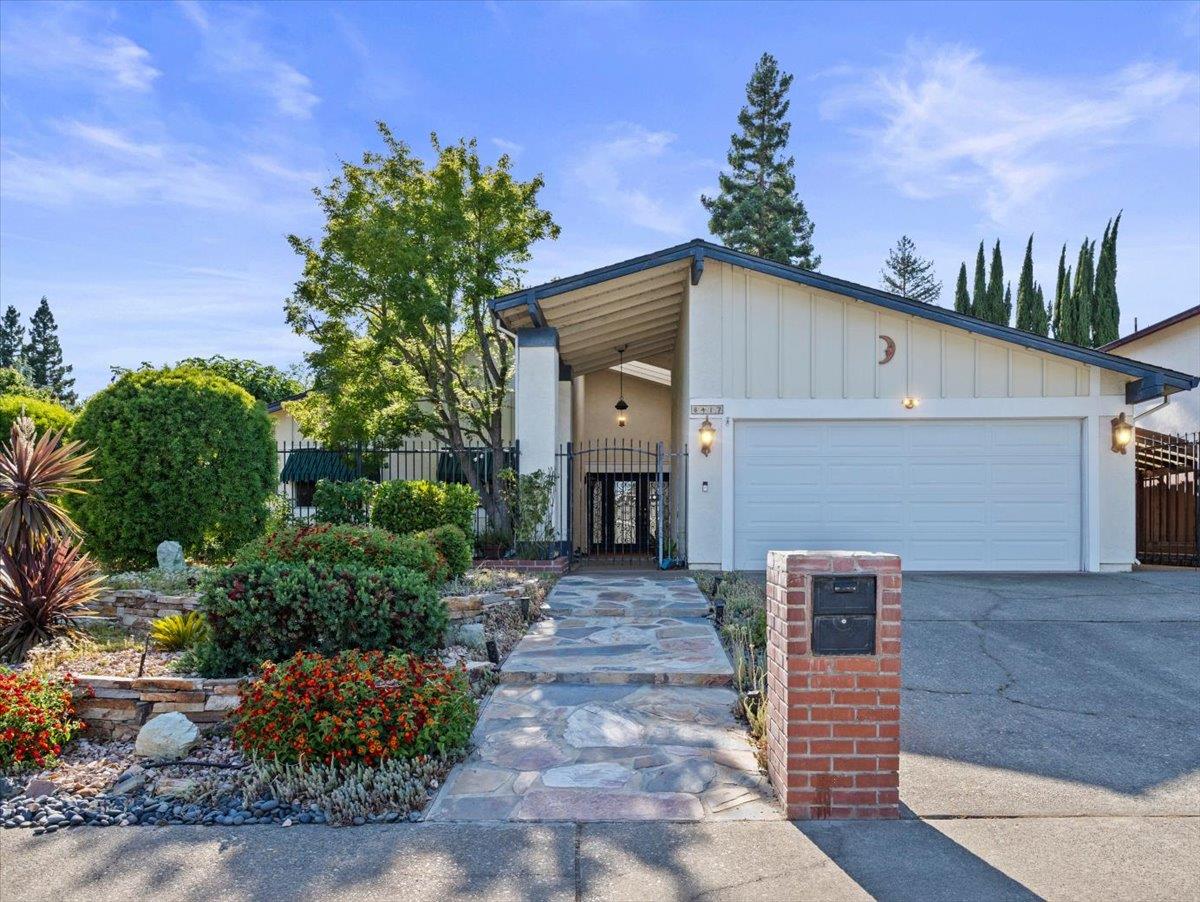 8417 Cranford Way