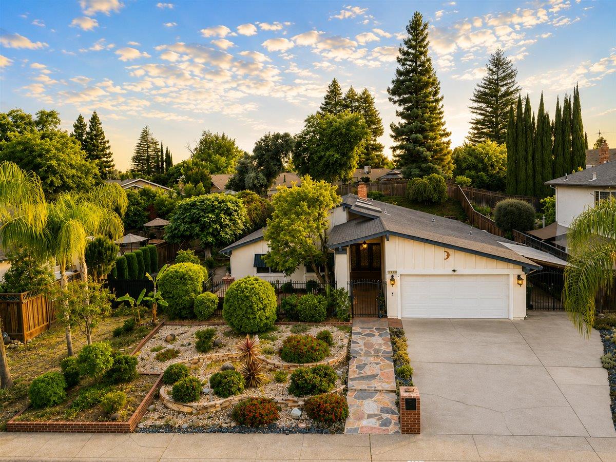 8417 Cranford Way