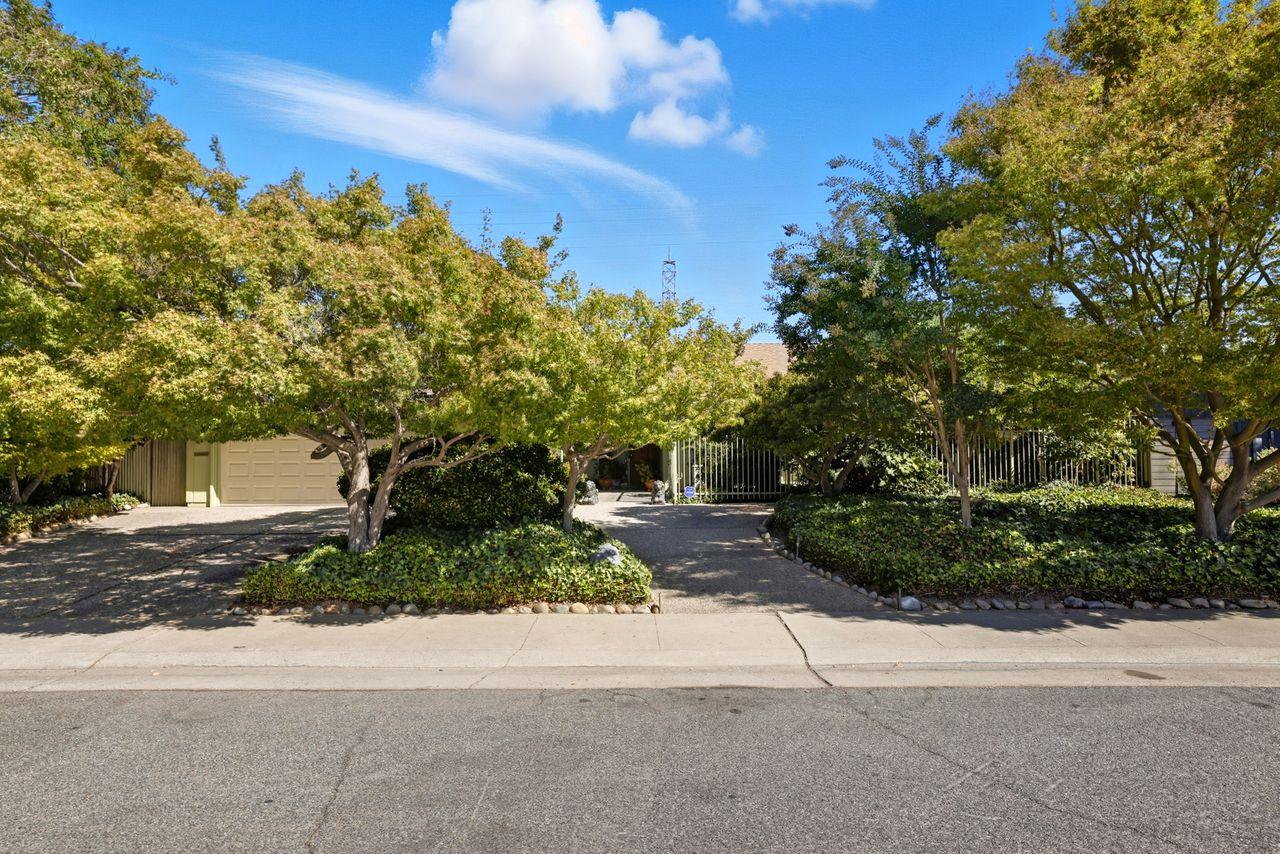 761 Blackmer Circle