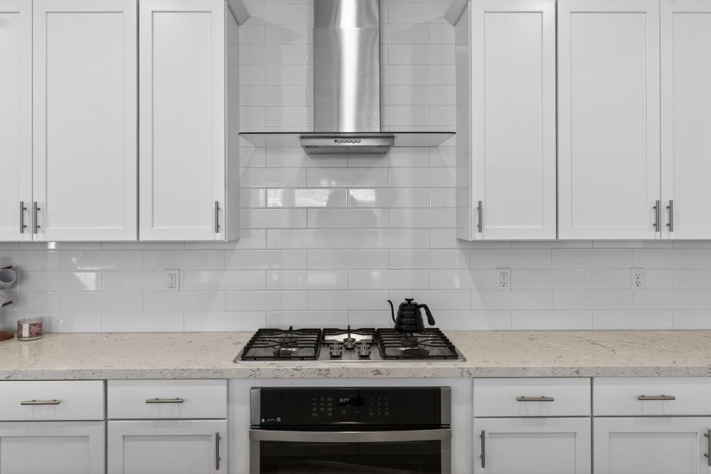 3919 Waterleaf Avenue