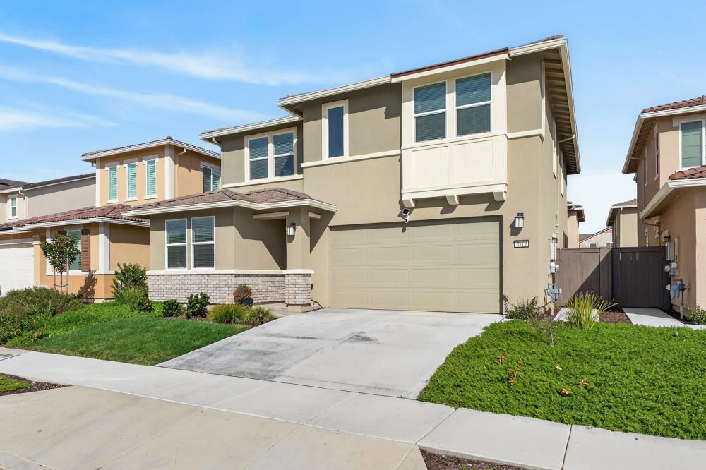 3919 Waterleaf Avenue