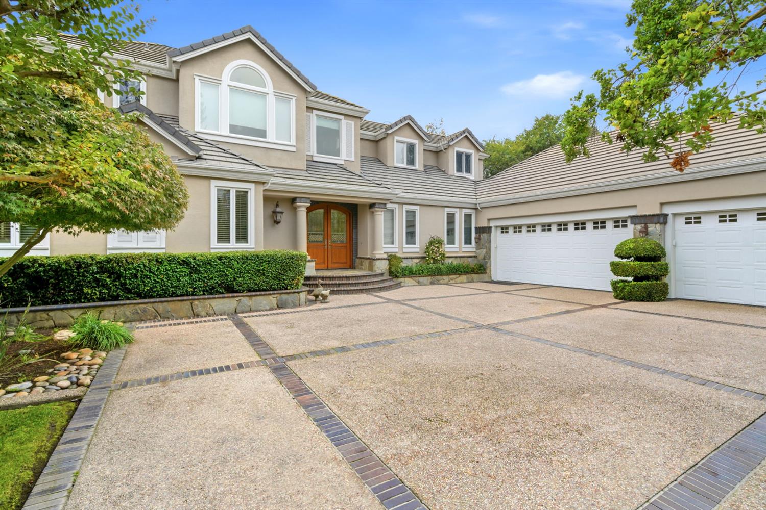 4239 Saint Andrews Drive