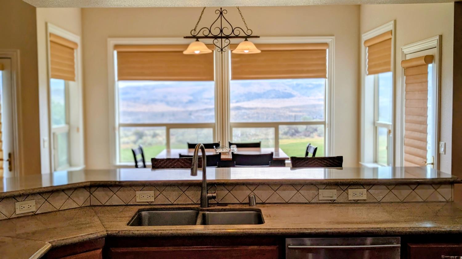 802 Sunrise Trail