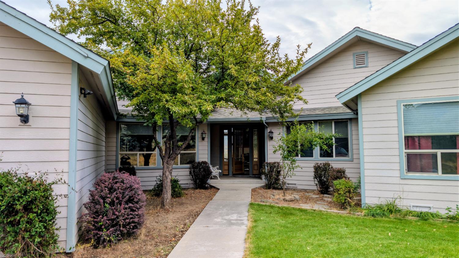 802 Sunrise Trail
