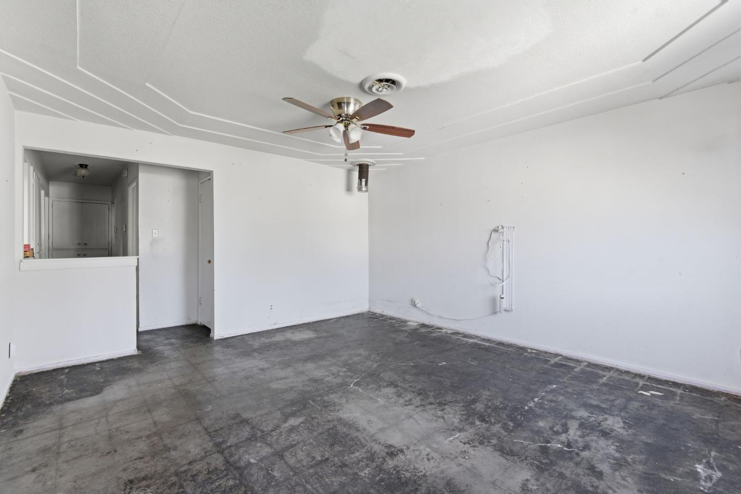 5841 Meghan Way
